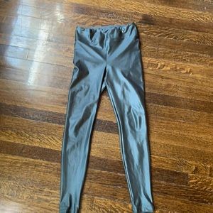 Koral Lustrous Sm full length in Lead (silver)